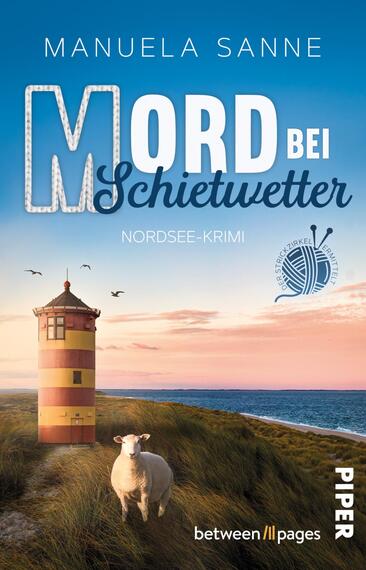 Das Buchcover zeigt eine Nordseelandschaft mit einem bunten Leuchtturm im Vordergrund, der rot und gelb gestreift ist. Ein Schaf steht auf dem Weg in der Nähe des Leuchtturms. Der Himmel ist in sanften Pastellfarben gehalten, die eine ruhige Atmosphäre vermitteln. Der Titel „MORD bei Schietwetter“ ist prominent in großen, strukturierten Buchstaben platziert, wobei das Wort „MORD“ hervorgehoben wird. Darunter steht „NORDSEE-KRIMI“ in schmaler Schrift. Die Autorin Manuela Sanne ist oben auf dem Cover genannt.