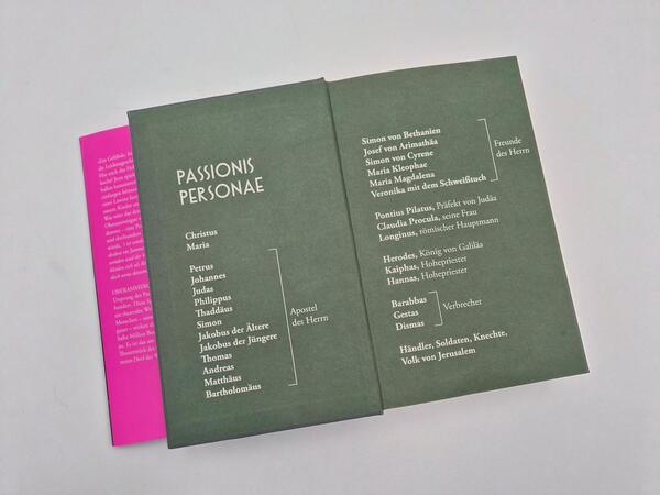 Außenansicht des Buches „Oberammergau“