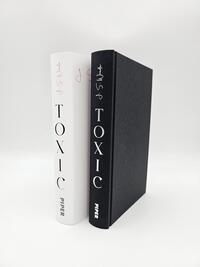 Außenansicht des Buches „Toxic“