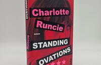 Außenansicht des Buches „Standing Ovations“