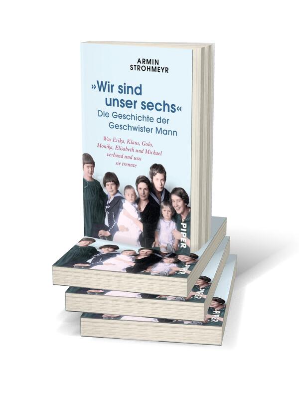 Bücherstapel des Buches „„Wir sind unser sechs“ – Die Geschichte der Geschwister Mann“