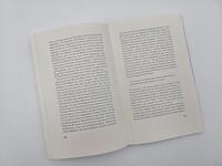 Außenansicht des Buches „Gedenken neu denken“