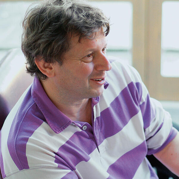 Peter F. Hamilton