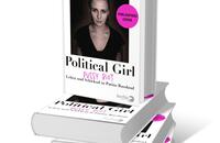 Bücherstapel des Buches „Political Girl“
