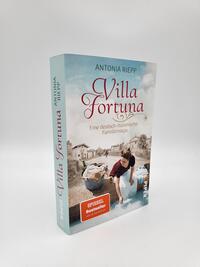 Innenansicht des Buches „Villa Fortuna“