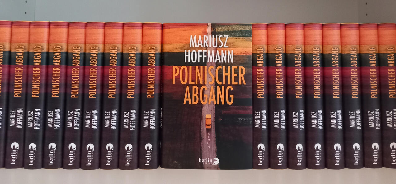 Buchcover von Mariusz Hoffmanns „polnischer Abgang"