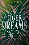 Das Buchcover zeigt einen dynamischen, farbenfrohen Hintergrund in den Farbtönen Grün und Lila, der mit schimmernden, glitzernden Akzenten versehen ist. In der Mitte prangt der Titel „TIGER DREAMS“ in großen, geschwungenen, weißen Buchstaben, die eine elegante Schriftart nutzen. Unterhalb des Titels steht in kleinerer Schrift „Roman“. Der Name der Autorin, G. A. Aiken, befindet sich oben auf dem Cover. Die Gestaltung vermittelt eine mystische und träumerische Atmosphäre.