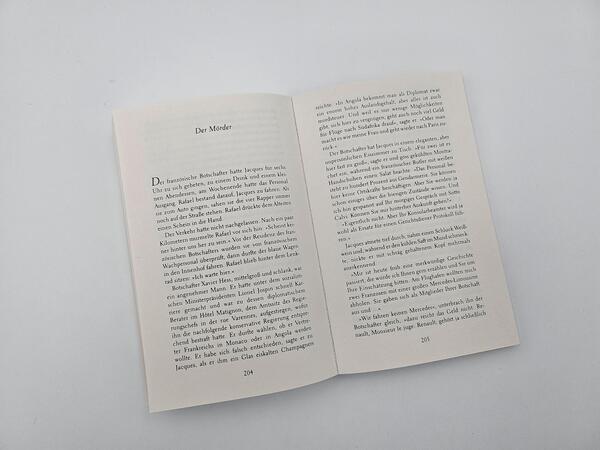 Außenansicht des Buches „Die Wüstenkönigin“