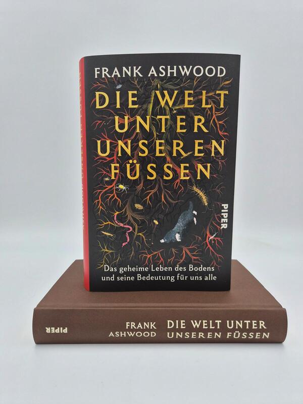 Außenansicht des Buches „Die Welt unter unseren Füßen“