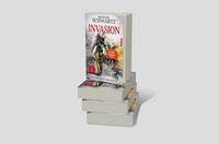 Bücherstapel des Buches „Invasion“