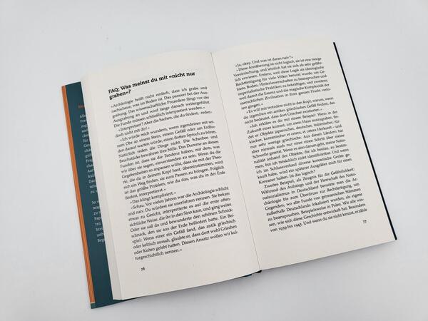 Innenansicht des Buches „Wie ich in den Fahrstuhl stieg und in der Antike landete“