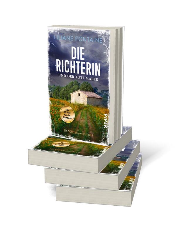 Bücherstapel des Buches „Die Richterin und der tote Maler“