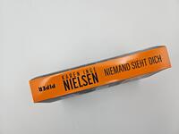 Außenansicht des Buches „Niemand sieht dich“