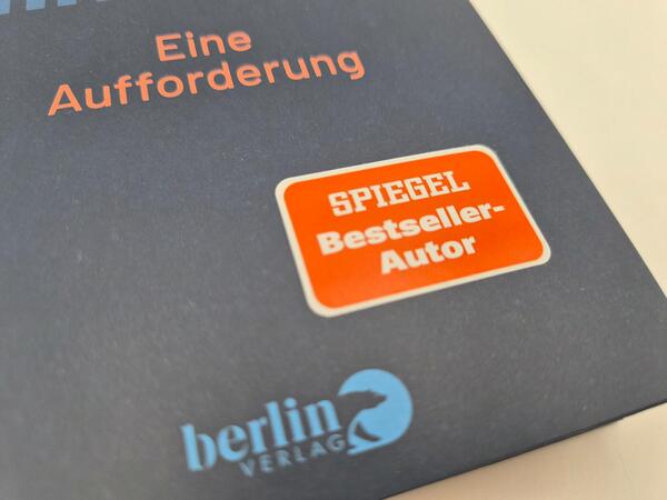 Außenansicht des Buches „Haltung ohne Hass“