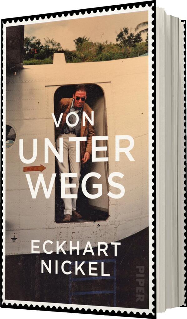 Das Buchcover zeigt eine Person, die aus einem Flugzeug tritt, umgeben von einer grünen Landschaft. Der Hintergrund ist durch einen blauen Himmel und sanfte Bäume geprägt. Der Titel „VON UNTERWEGS“ ist in großen, weißen Buchstaben mittig platziert, während der Name des Autors „ECKHART NICKEL“ in kleineren Buchstaben darunter steht. Die Typografie wirkt modern und auffällig. Die Farben des Covers sind warm und einladend, was eine positive, abenteuerliche Atmosphäre vermittelt.