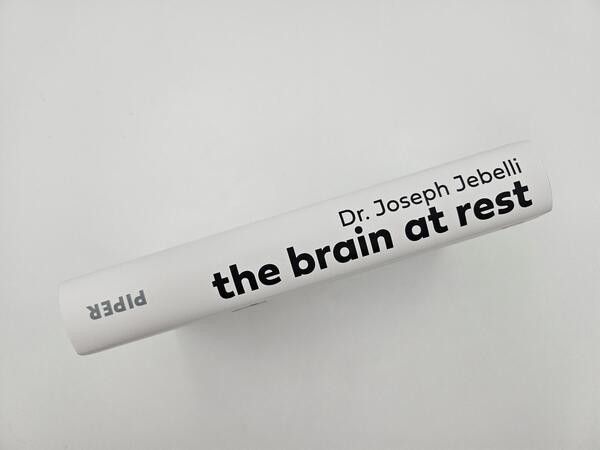 Außenansicht des Buches „the brain at rest“