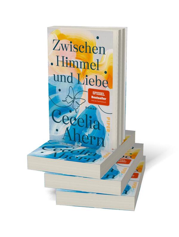 Bücherstapel des Buches „Zwischen Himmel und Liebe“