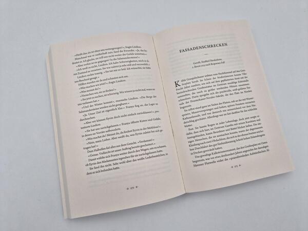 Außenansicht des Buches „Der dunkle Brunnen“