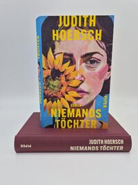 Außenansicht des Buches „Niemands Töchter“