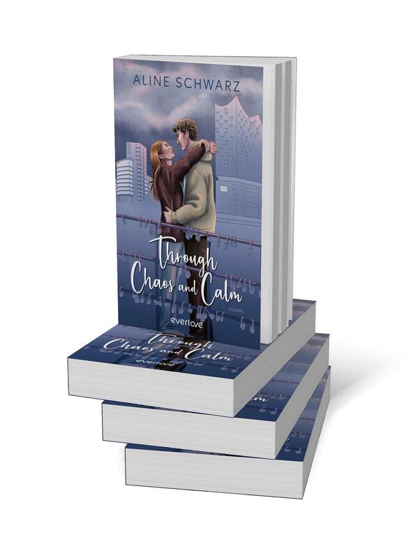 Bücherstapel des Buches „Through Chaos and Calm“