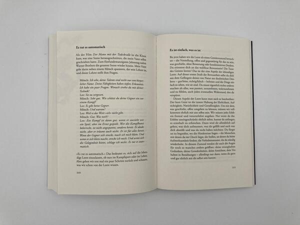 Innenansicht des Buches „Be Water, My Friend“