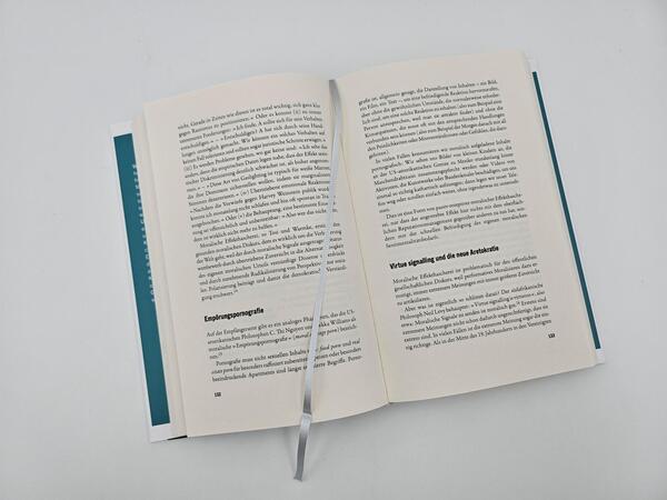 Außenansicht des Buches „Klasse“