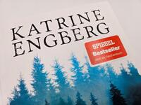 Außenansicht des Buches „Glutspur“