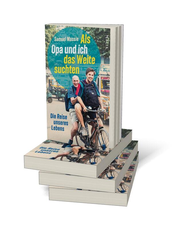 Bücherstapel des Buches „Als Opa und ich das Weite suchten“