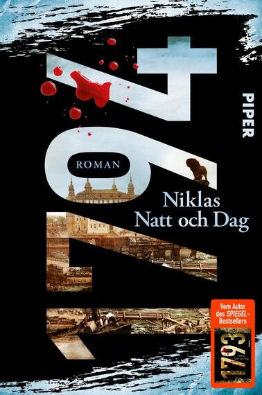 Das Buchcover zeigt den Titel „Natt och Dag“ in großen, überwiegend schwarzen Lettern, während der Schriftzug „Roman“ in einem kleinen weißen Kreis integriert ist. Im Hintergrund sind historische Fotos in sepiafarbener Tönung eingefügt, die Gebäude und eine Flusslandschaft zeigen. Rote Blutflecken sind auf dem Cover verteilt, was eine düstere Atmosphäre erzeugt. Der Autor „Niklas Natt och Dag“ ist in einer klaren, weißen Schrift unter dem Titel platziert. Rechts unten befindet sich ein rotes Etikett mit dem Text „Vom Autor des SPIEGEL-Bestsellers“.