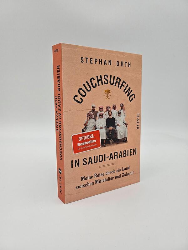 Außenansicht des Buches „Couchsurfing in Saudi-Arabien“