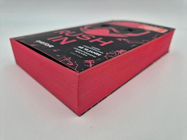 Außenansicht des Buches „Rush In“