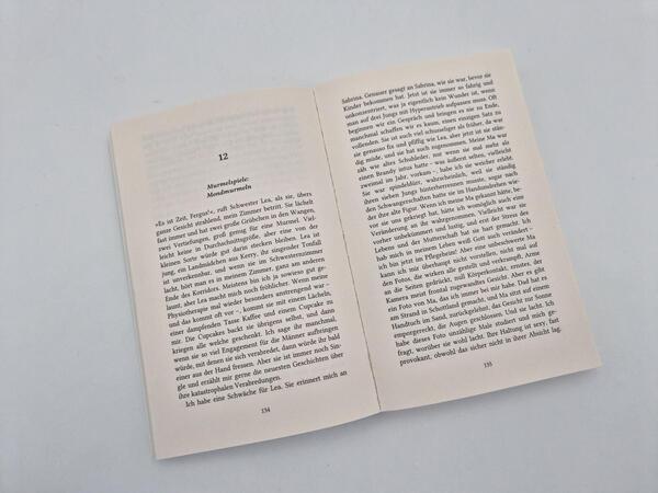 Außenansicht des Buches „Der Glasmurmelsammler“