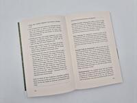 Außenansicht des Buches „Weite Wege Wandern“