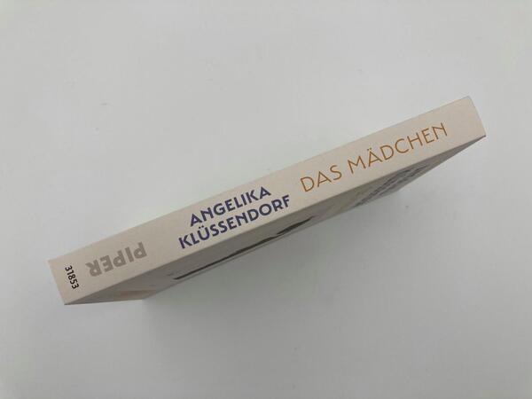 Innenansicht des Buches „Das Mädchen“