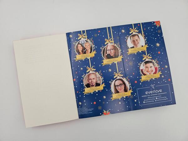 Außenansicht des Buches „A Season of Love and Secrets“