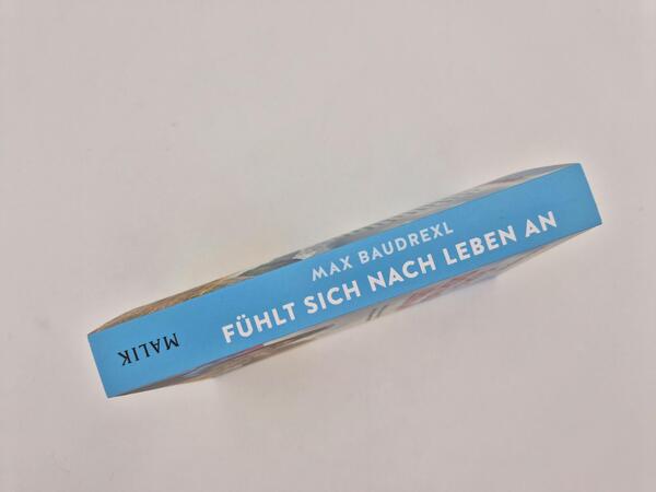 Außenansicht des Buches „Fühlt sich nach Leben an“