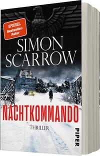 Das Buchcover zeigt eine düstere, winterliche Landschaft mit schneebedeckten Gebäuden und einem einsamen Spaziergänger. Im Hintergrund erhebt sich ein dunkler, majestätischer Adler und dominiert die Szenerie. Der Titel „Nachtkommando“ ist in auffälligem, rotem Schriftzug platziert, während der Autor „Simon Scarrow“ in weißer, serifenloser Schrift darüber steht. Oben links befindet sich ein rotes Feld mit dem Hinweis „SPIEGEL-Bestseller-Autor“. Der Untertitel „Thriller“ ist in kleinerer Schriftgröße darunter zu finden.