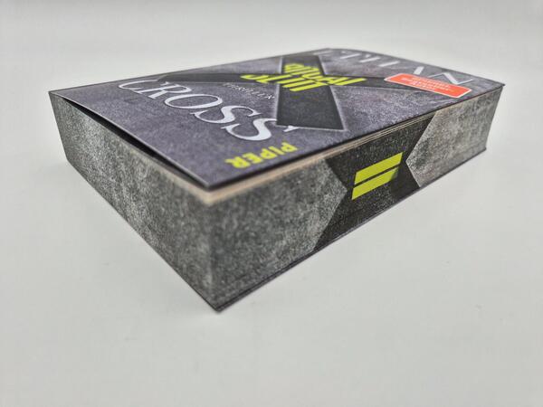 Außenansicht des Buches „Ritualblut“