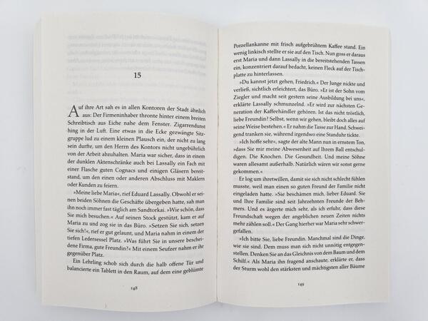 Innenansicht des Buches „Töchter der Speicherstadt – Der Geschmack von Freiheit“
