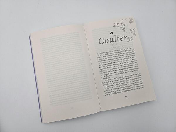 Außenansicht des Buches „Chapters unfinished“