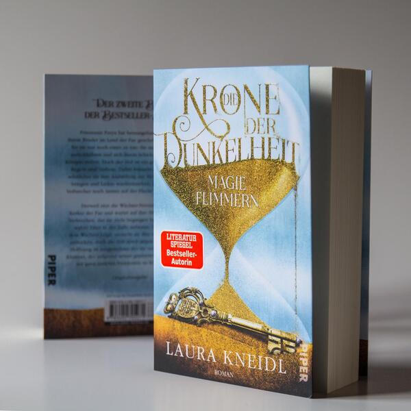 Außenansicht des Buches „Die Krone der Dunkelheit“