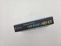 Außenansicht des Buches „Hannah Arendt“