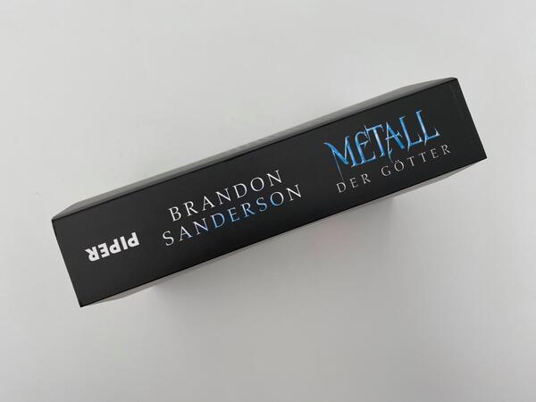 Innenansicht des Buches „Metall der Götter“