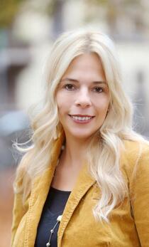 Eva-Maria Bast