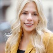 Eva-Maria Bast