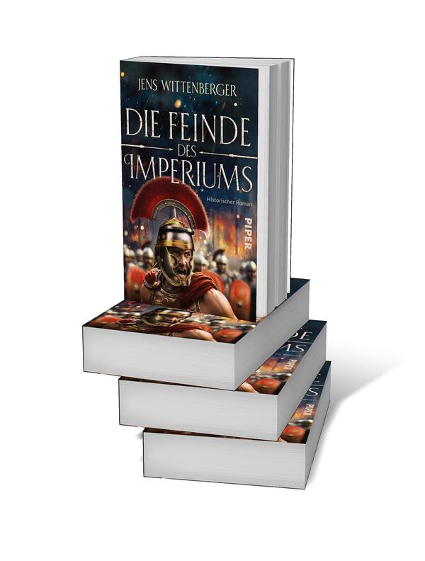 Bücherstapel des Buches „Die Feinde des Imperiums“