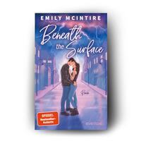 Außenansicht des Buches „Beneath the Surface“