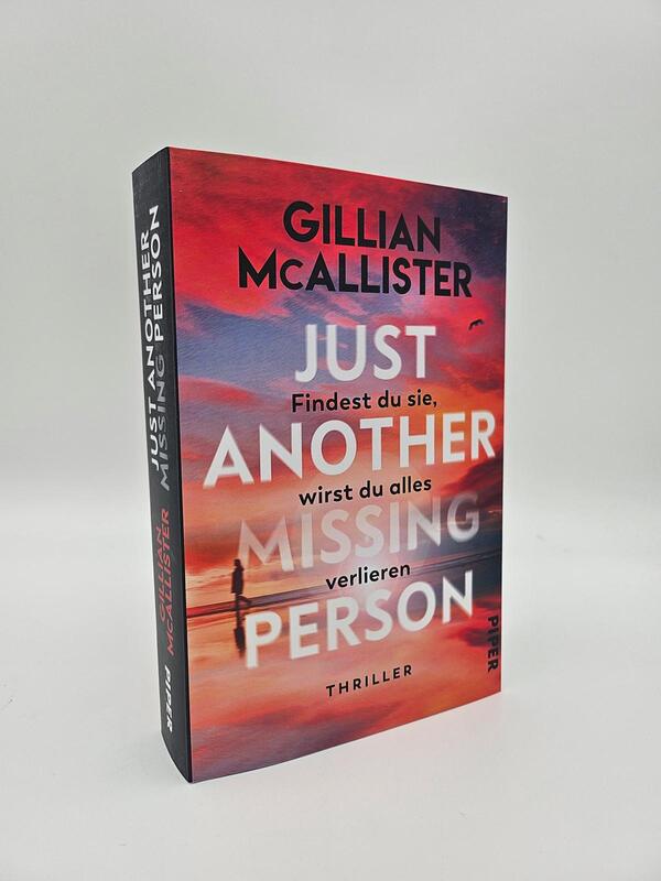 Innenansicht des Buches „Just Another Missing Person – Findest du sie, wirst du alles verlieren“