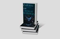 Bücherstapel des Buches „Midnight Whispers“