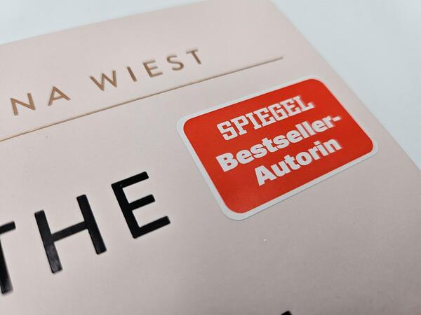 Innenansicht des Buches „The Truth About Everything“